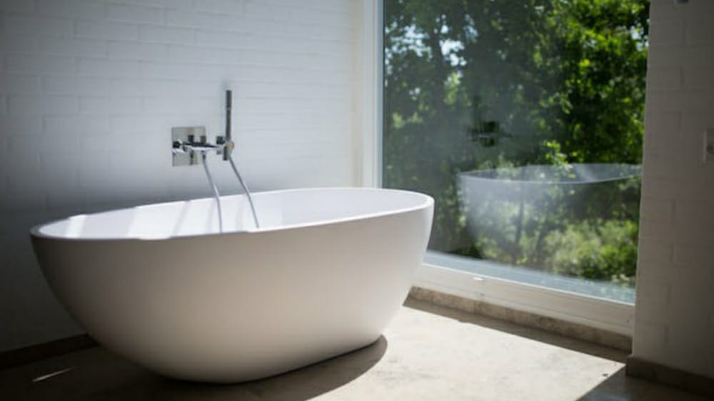 How To Get Rid Of Smell From Reglazing Tub